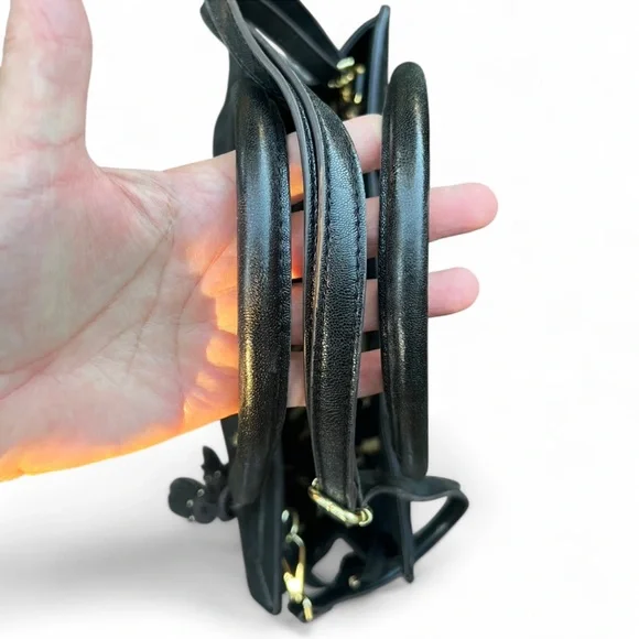 Anne Klein Elegant Black Quilted Handbag - Picture 10 of 16